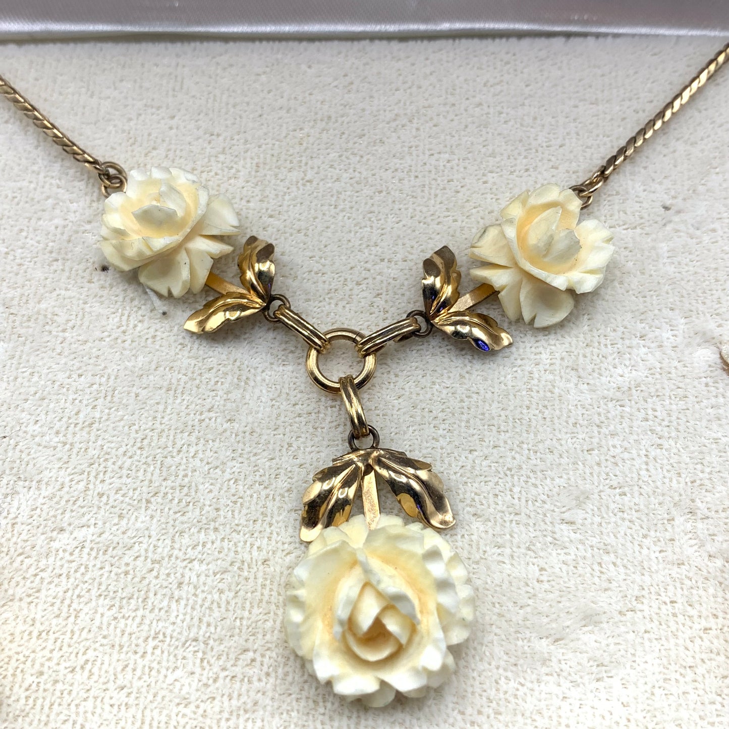Van Dell 12 kt gold filled carved rose necklace & pierced earrings set