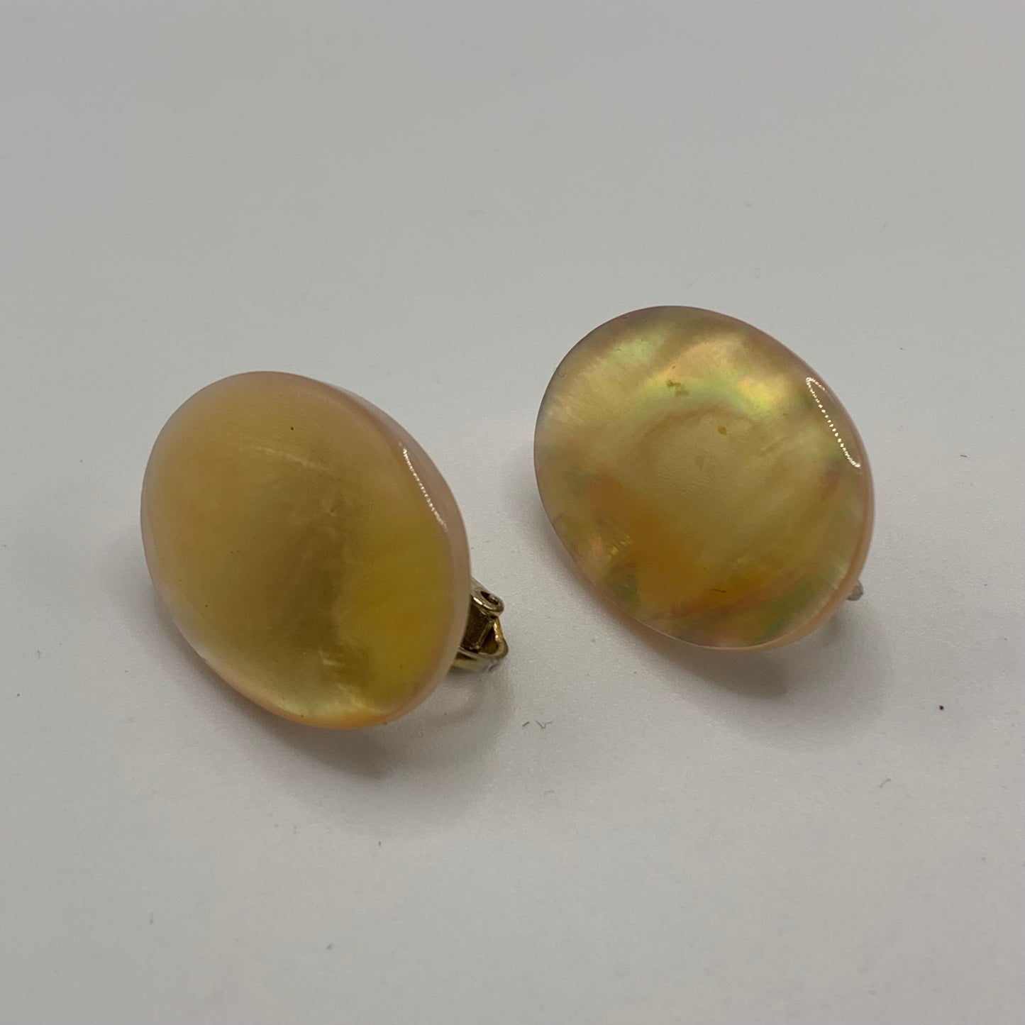 Vintage unsigned mother of pearl clip on stud earrings
