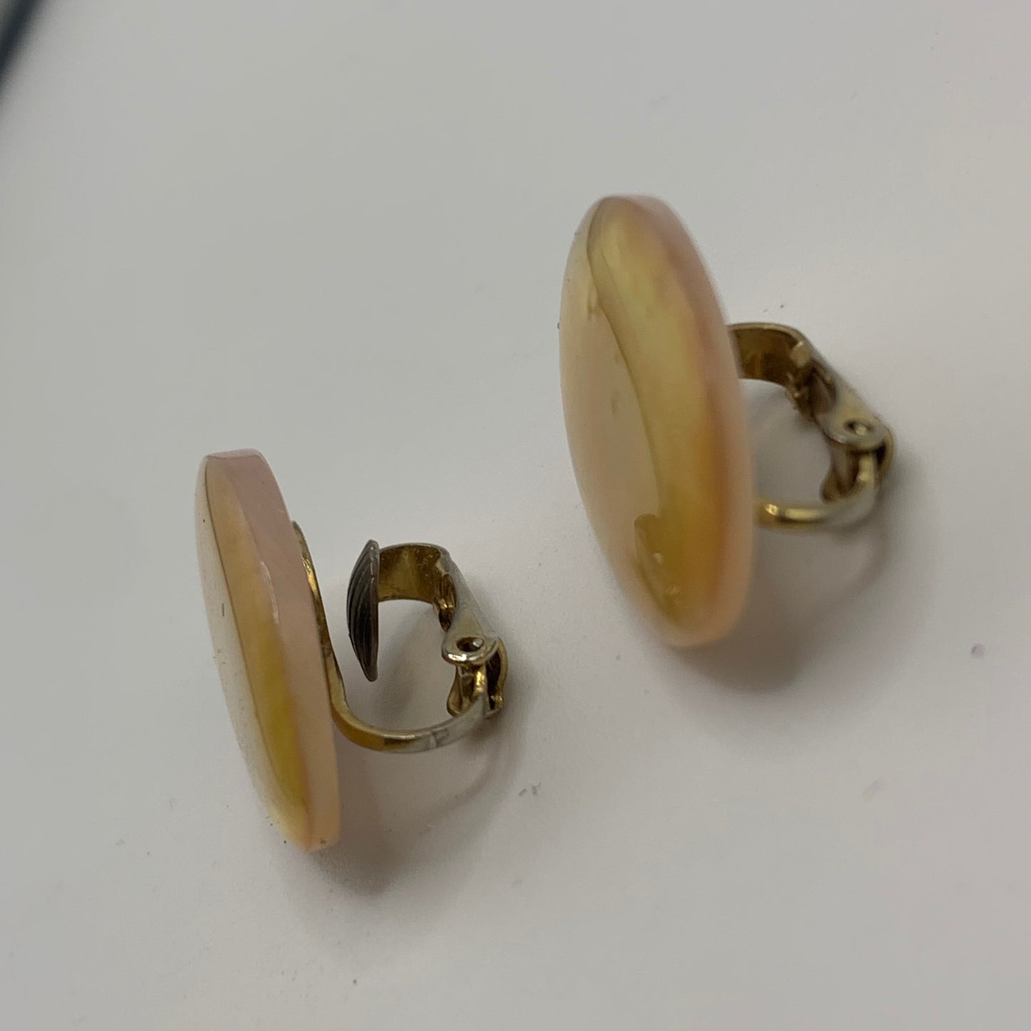Vintage unsigned mother of pearl clip on stud earrings