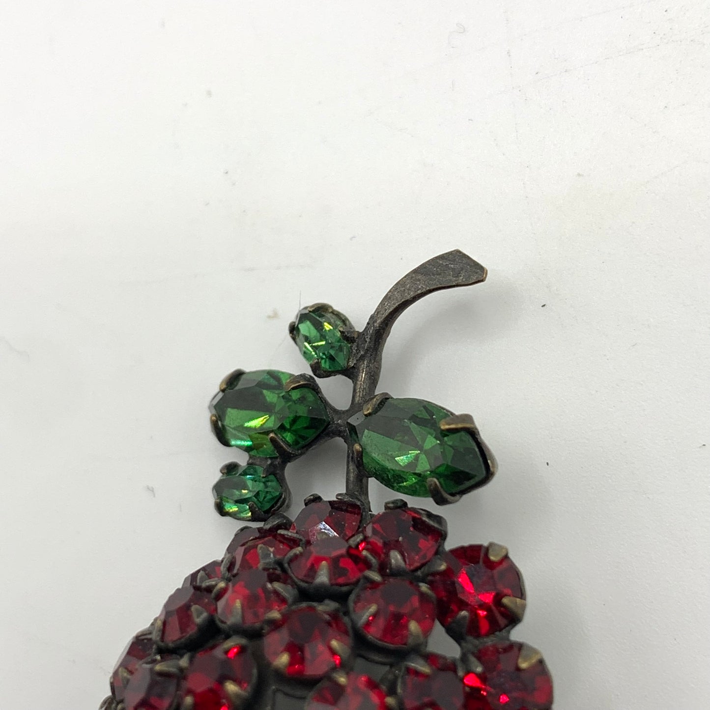 Vintage Unsigned Schreiner NY Strawberry Brooch Red Rhinestones 1950s Japanned