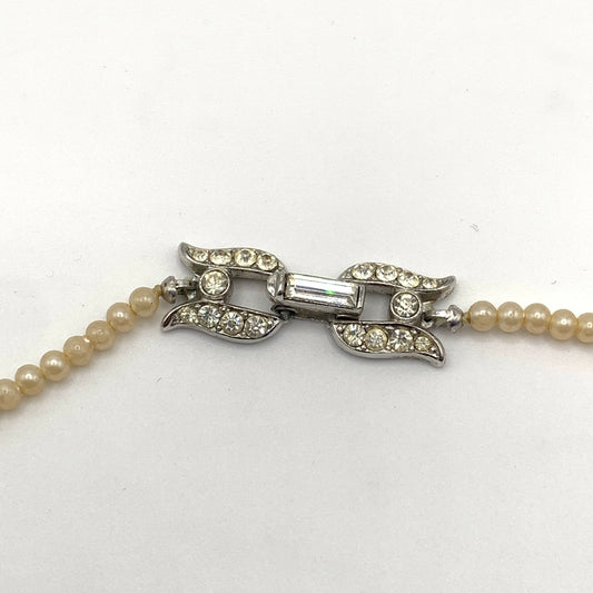 Trifari Vintage 1950s Elegant faux Pearl and Rhinestone Necklace