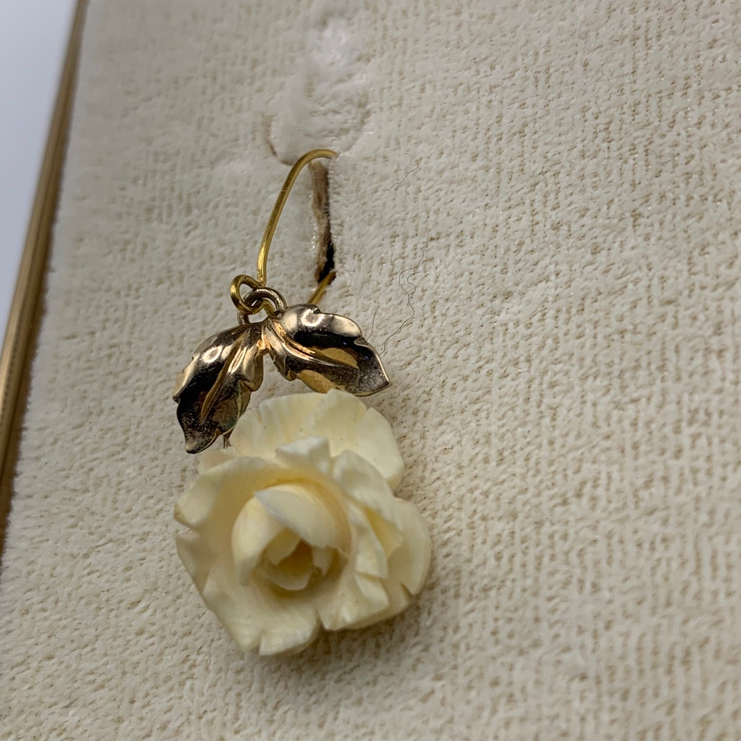 Van Dell 12 kt gold filled carved rose necklace & pierced earrings set